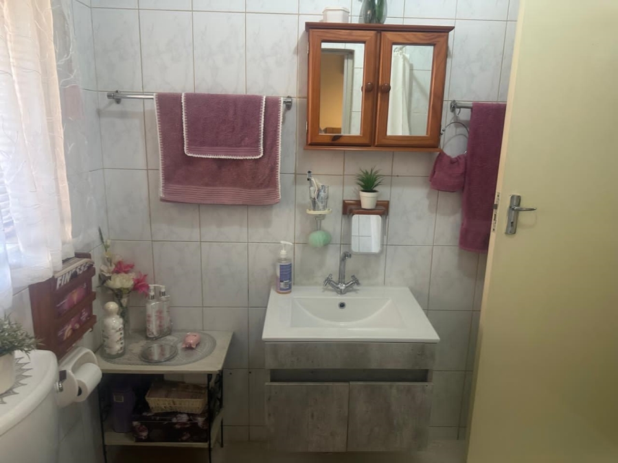 3 Bedroom Property for Sale in Safari Gardens North West